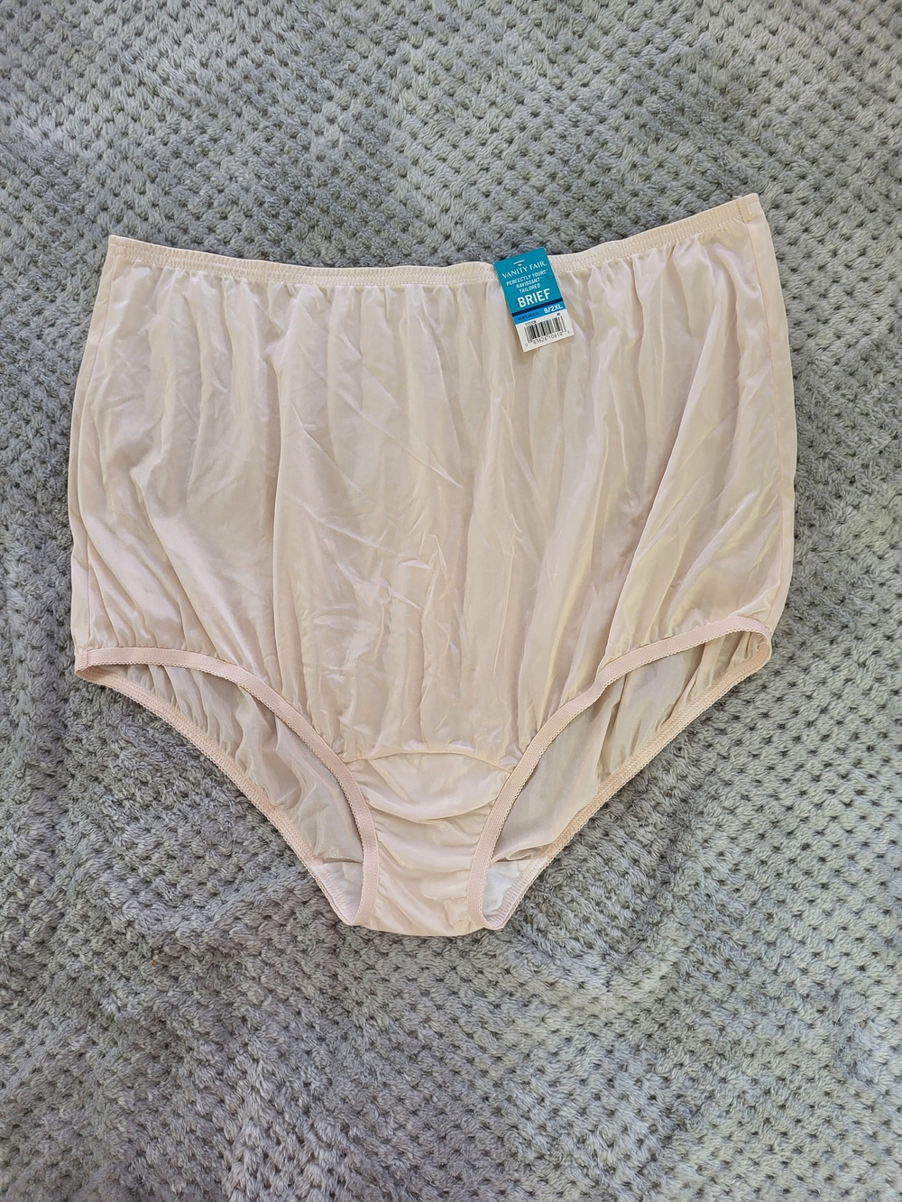 Vanity Fair Light Nude High-Waist Briefs 2xl Size 9